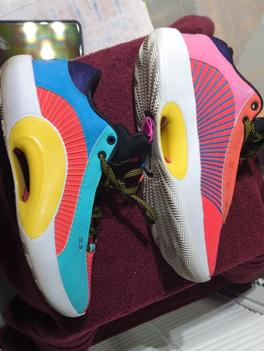 Jordan Men's XXXV Multicolor 10.5  Basketball Shoes in Pink, Turquoise & Yellow - Picture 8 of 12